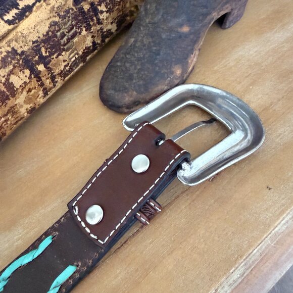 Woman's Western Belt with tooled Leather and Turquoise inlay Size 30 - Picture 8 of 17
